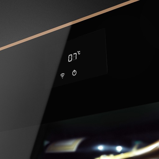 Bảng điều khiển thông minh của tủ rượu Smeg CVI621RWNR3 535.14.571